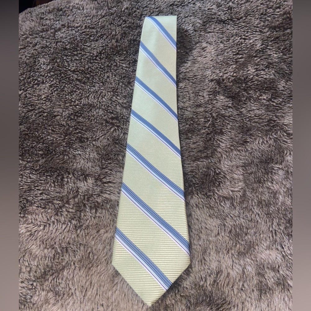 CALVIN KLEIN Silk Tie. EUC.